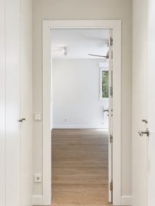Pasillo – reforma integral de piso en Madrid