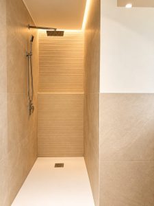 Baño principal en la reforma integral de un chalet en Las Rozas