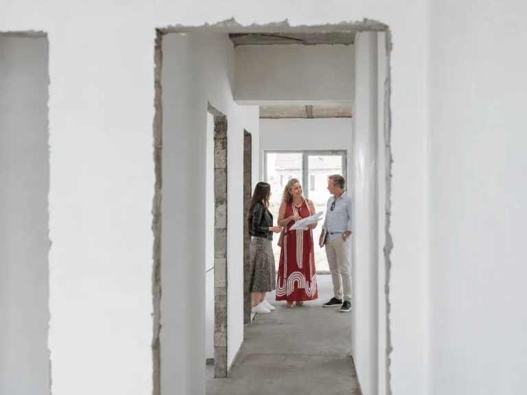 Visita de acompañamiento a una vivienda en reforma con Designio Interior